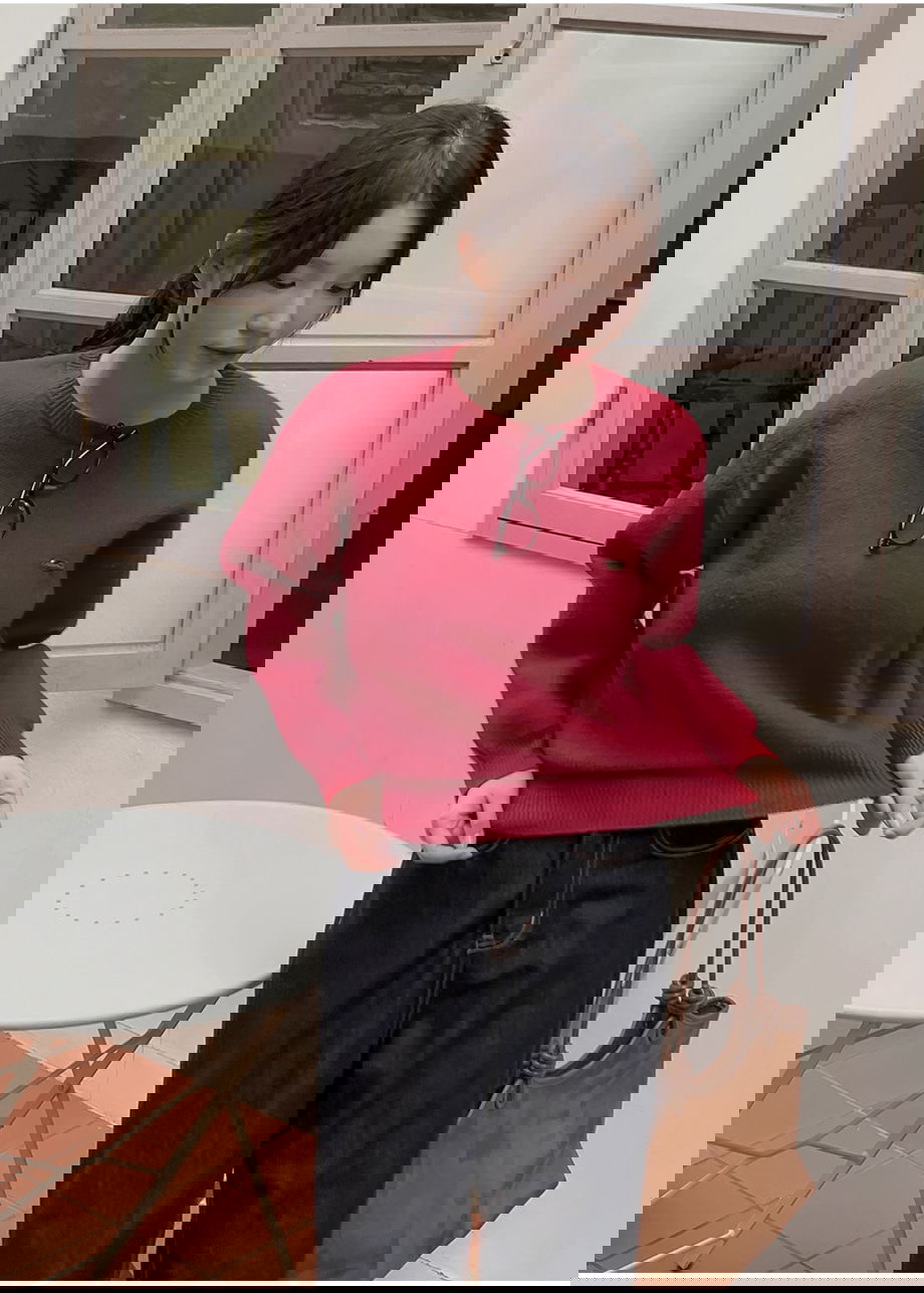 렌포드유 라운드넥 펜던트 니트