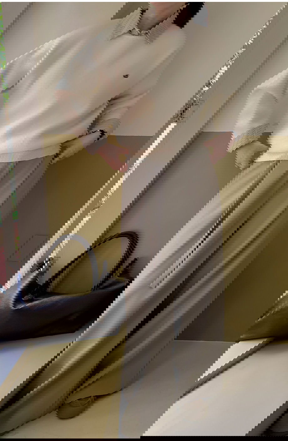 렌포드유 라운드넥 펜던트 니트