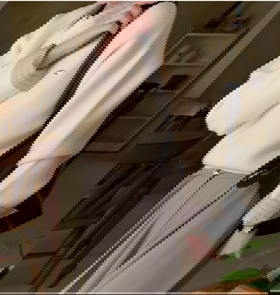 렌포드유 라운드넥 펜던트 니트