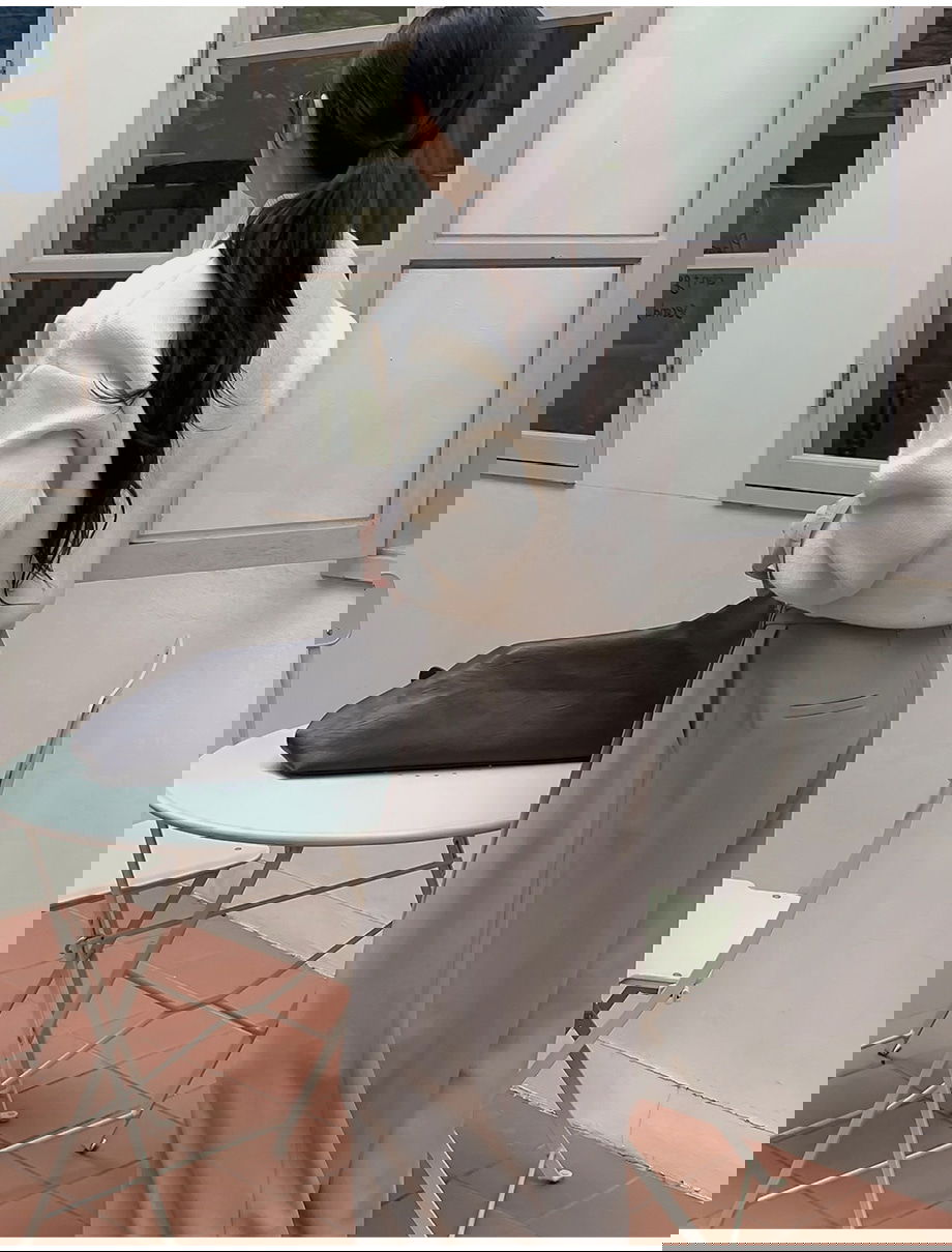 렌포드유 라운드넥 펜던트 니트