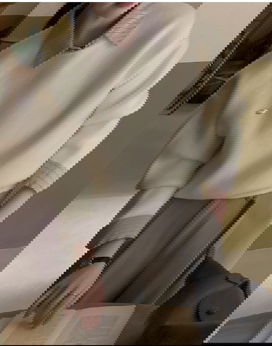 렌포드유 라운드넥 펜던트 니트