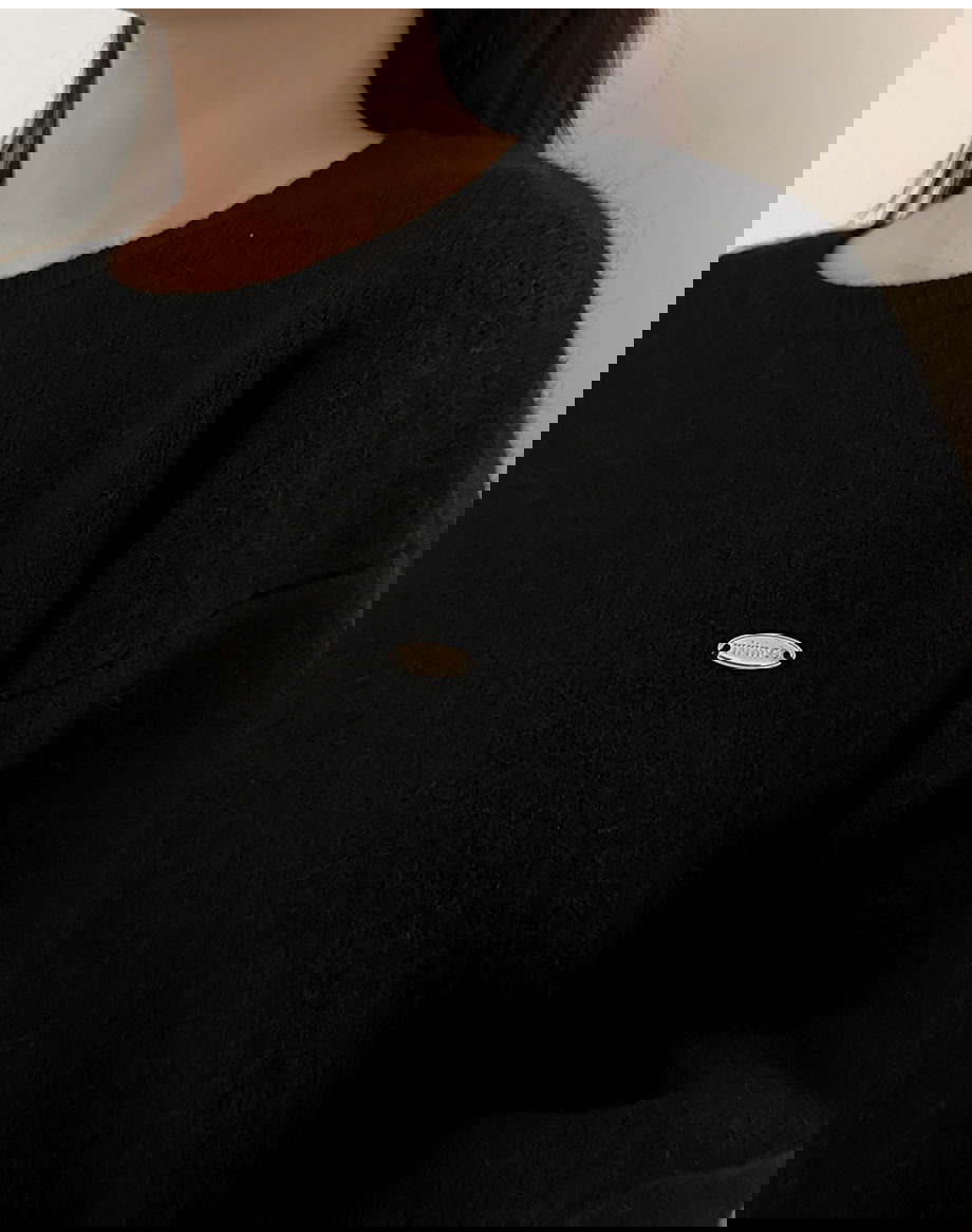 렌포드유 라운드넥 펜던트 니트