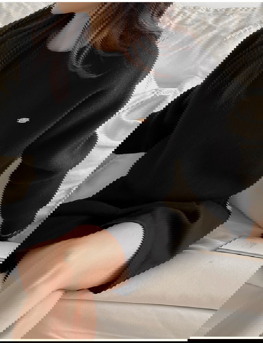 렌포드유 라운드넥 펜던트 니트