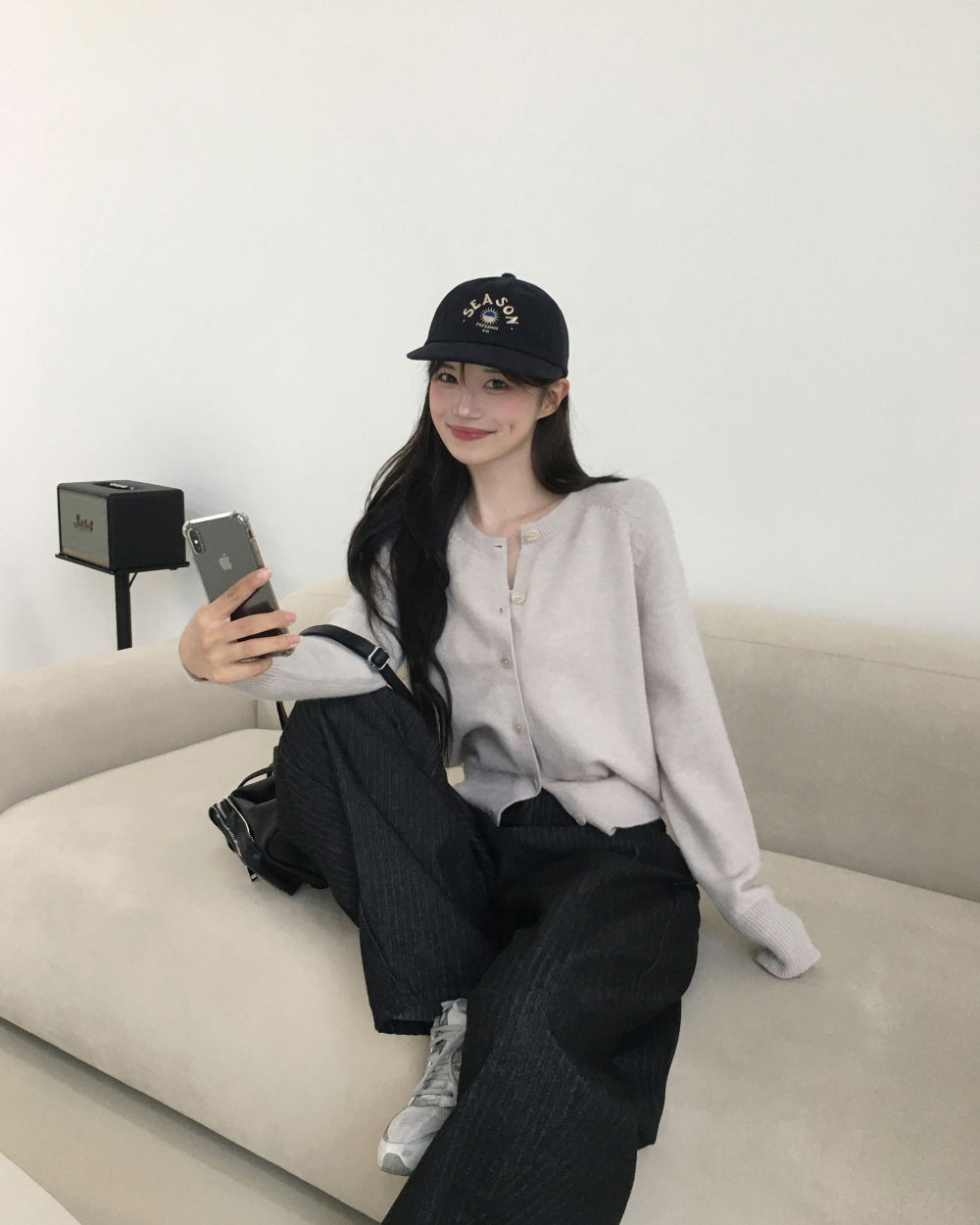 긴팔 티셔츠 모델 착용 이미지-S8L5