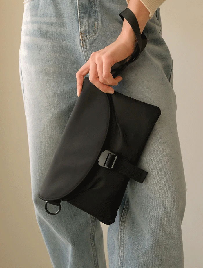 扣環隱藏拉鍊三口袋防盜斜背包