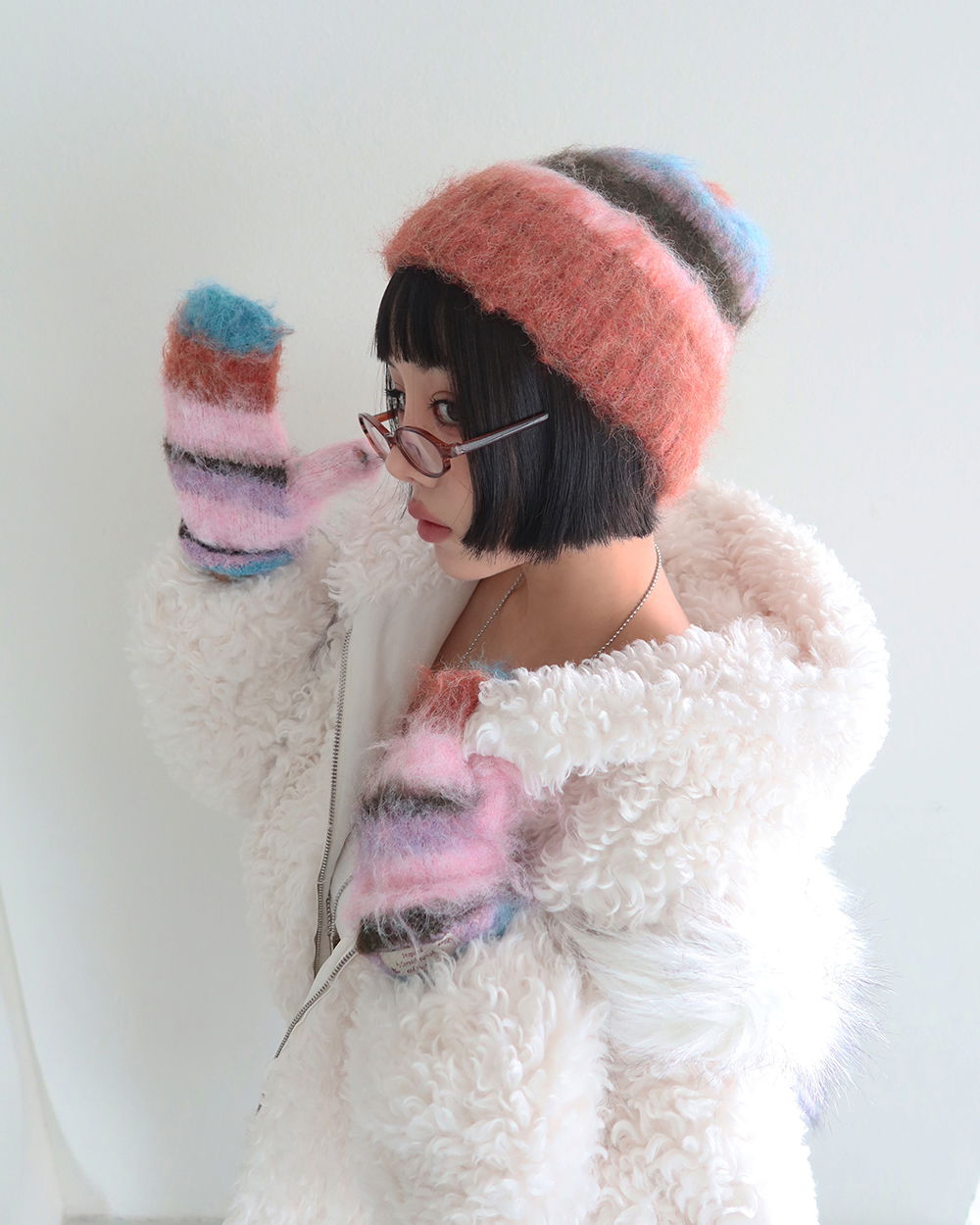 악세사리 모델 착용 이미지-S1L83