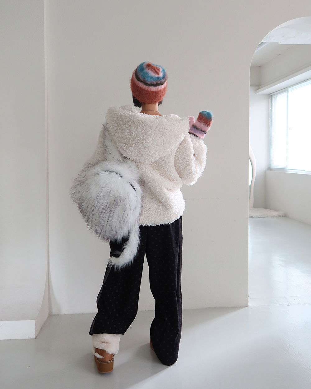 악세사리 모델 착용 이미지-S1L86