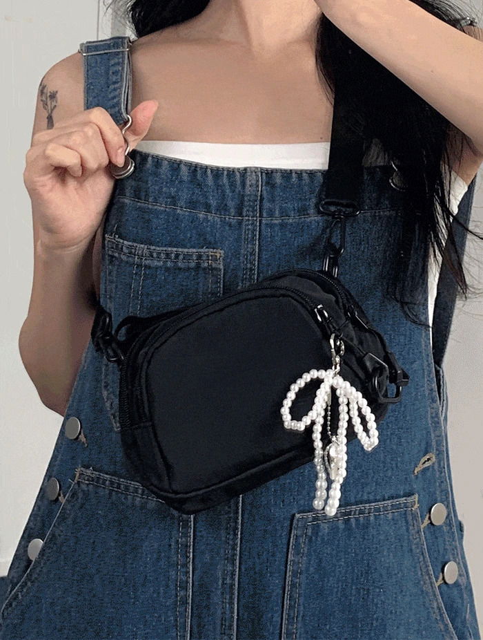 國外旅行實用防竊扣環斜背包