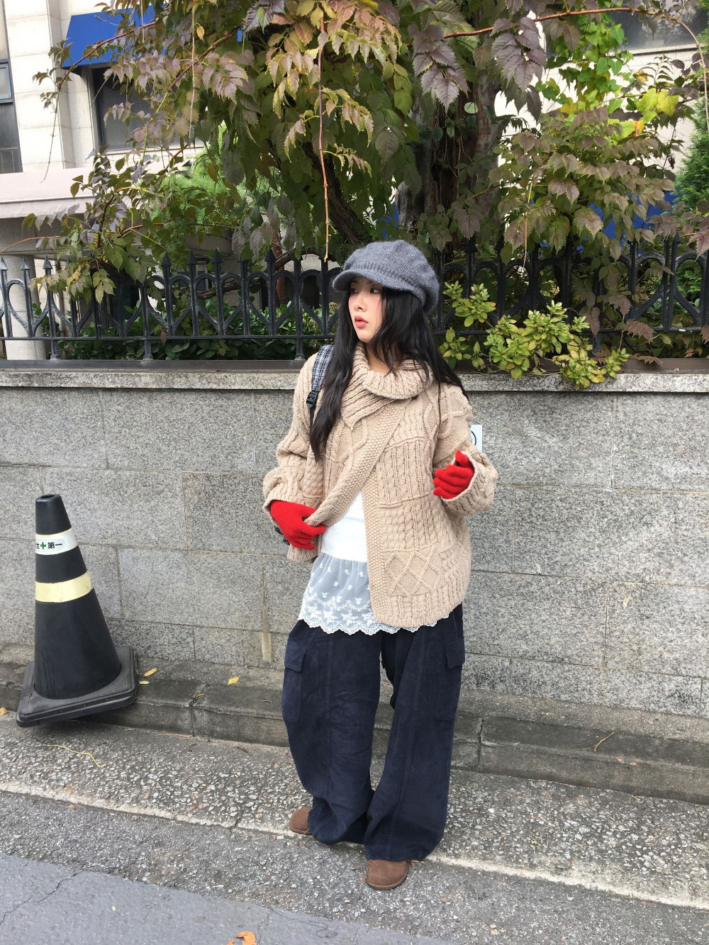 바지 모델 착용 이미지-S1L38