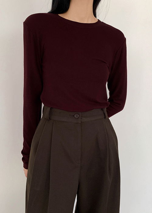 奶油色毛圈圓領長袖上衣