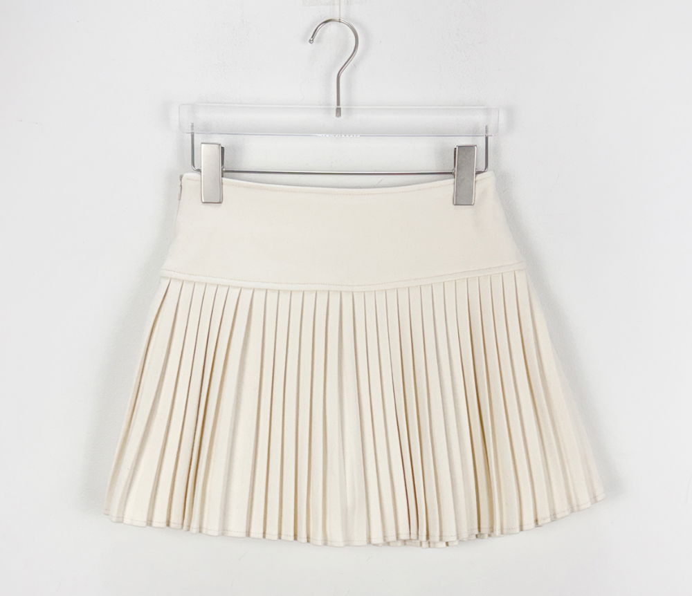 미니 스커트 화이트 색상 이미지-S6L2