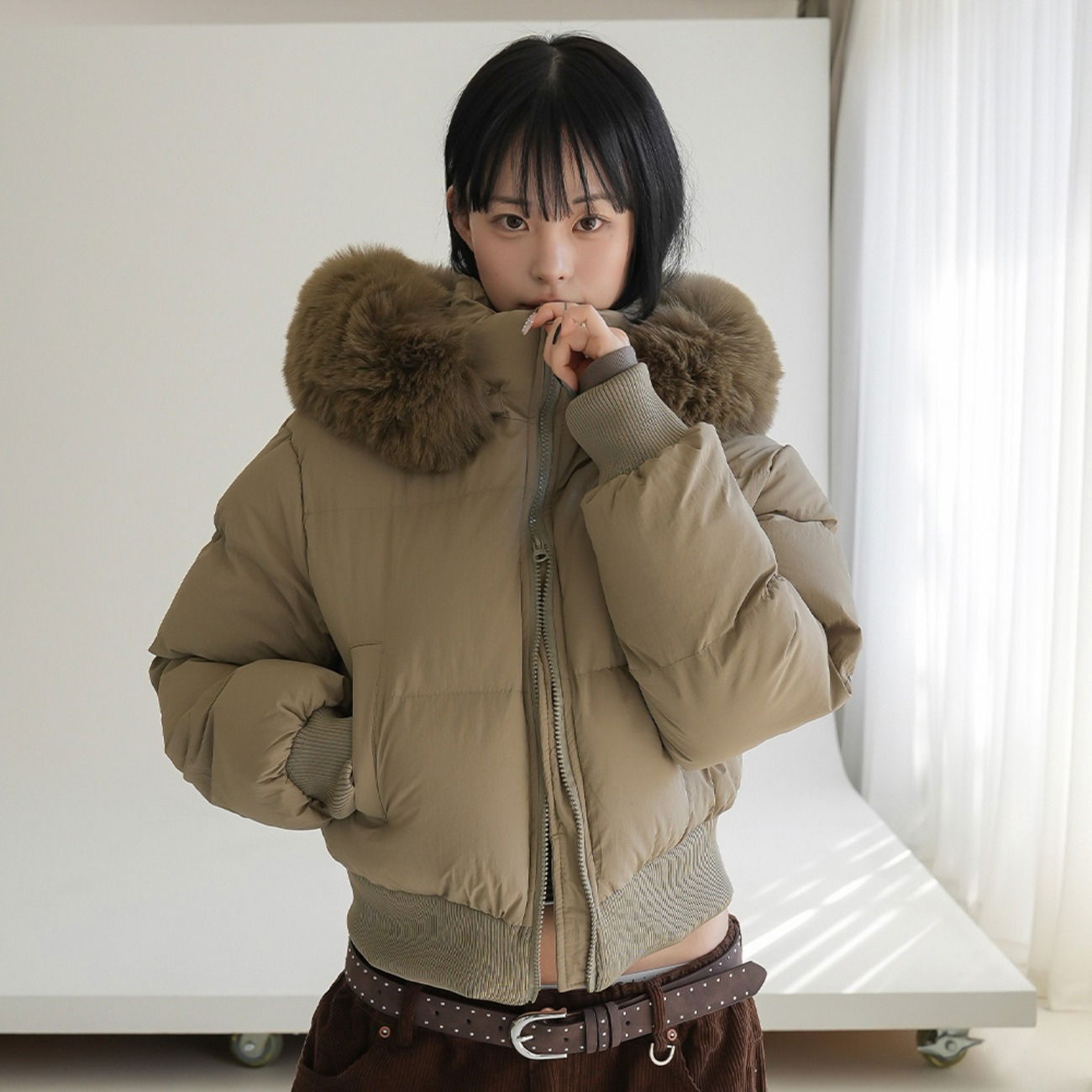 ゴーストファーショートダウンジャケット