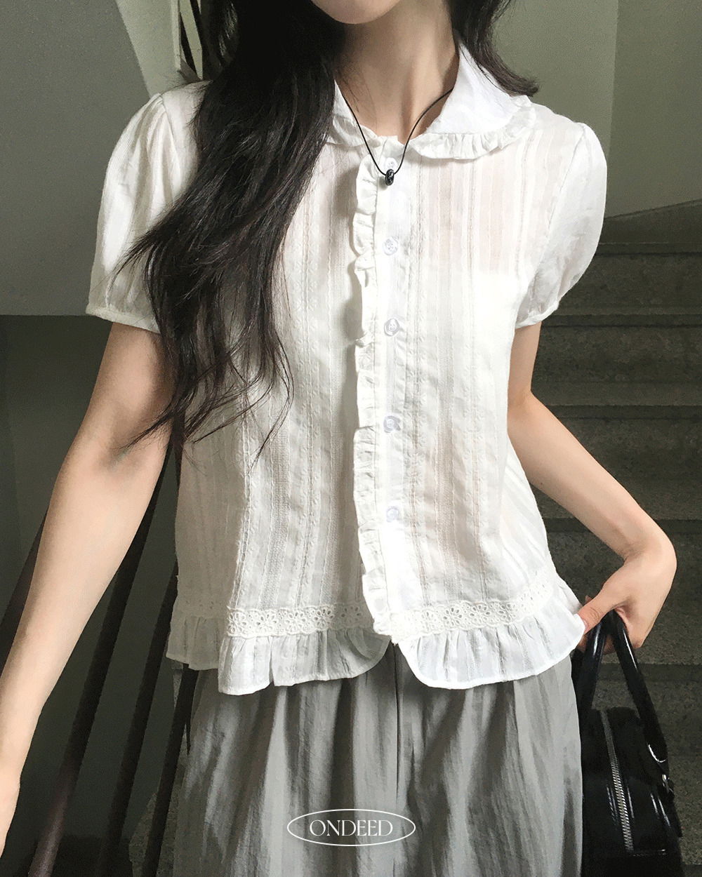 힌스 프릴 러플 펀칭 시스루 카라 반팔 블라우스