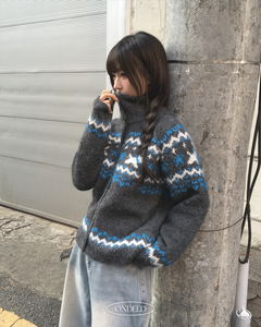 Osso High Neck Collar Nordic Cardigan