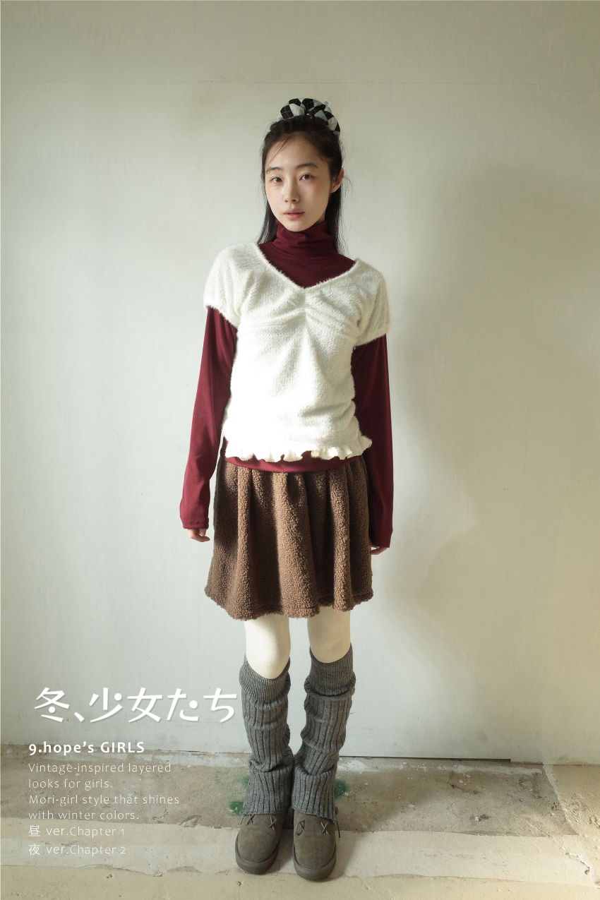 반팔 티셔츠 모델 착용 이미지-S1L3