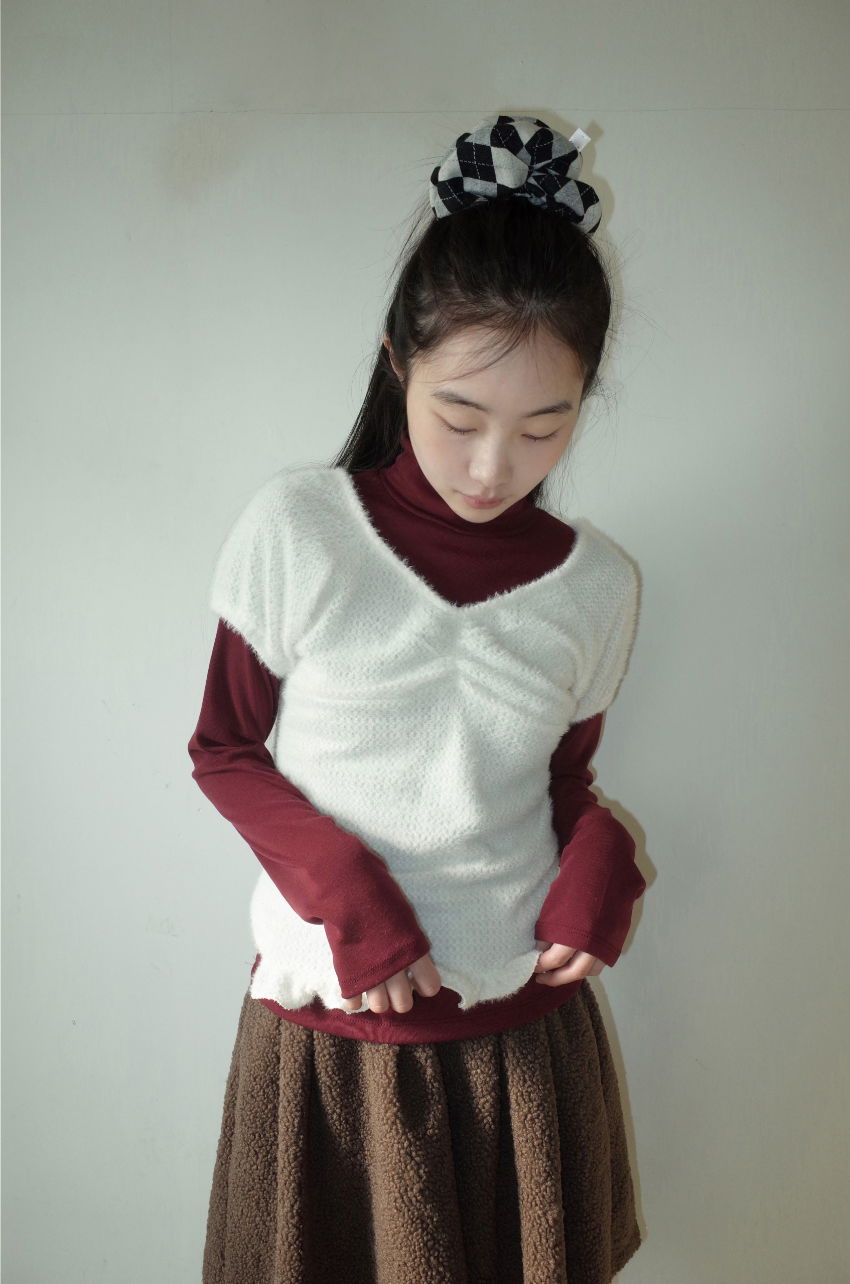 반팔 티셔츠 모델 착용 이미지-S1L9