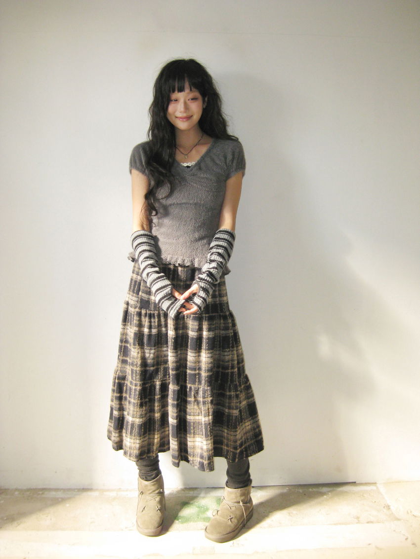 반팔 티셔츠 모델 착용 이미지-S1L34