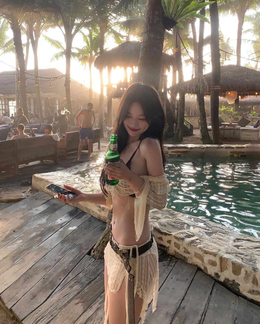 악세사리 모델 착용 이미지-S16L17