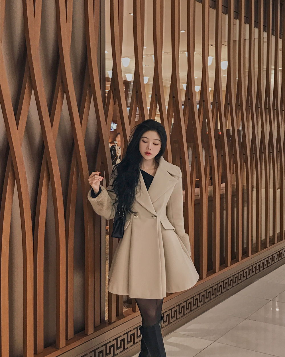 코트 모델 착용 이미지-S1L83