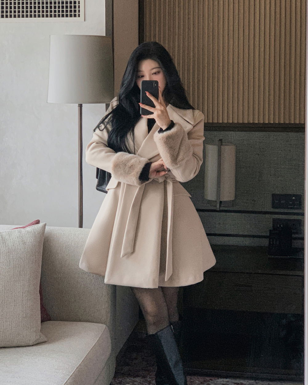 코트 모델 착용 이미지-S1L114