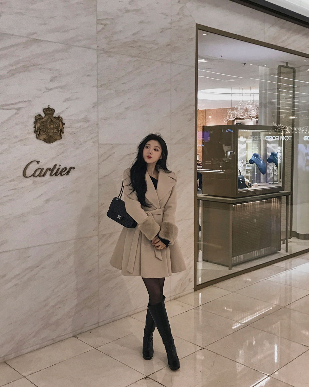 코트 모델 착용 이미지-S1L135