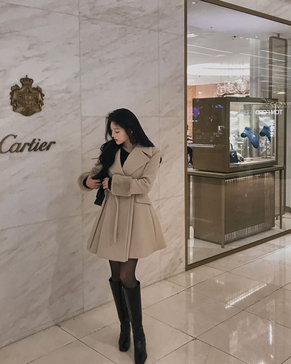 코트 모델 착용 이미지-S1L136