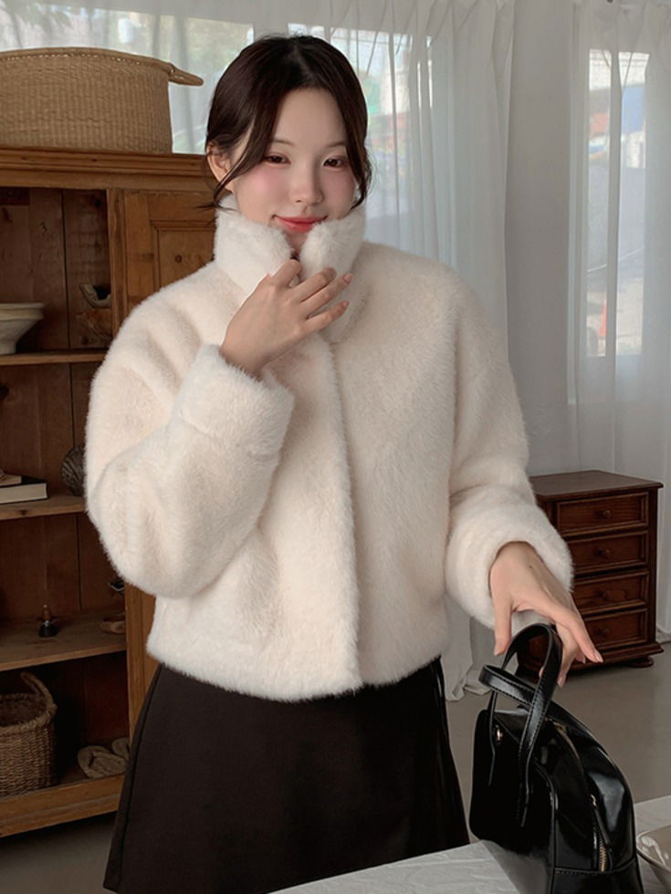 에포린즈 히든버튼 하이넥 퍼 자켓