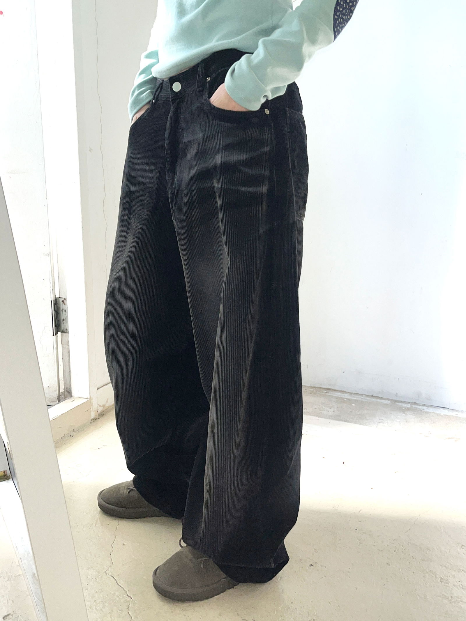 Black Corduroy Boy Fit PT 長褲