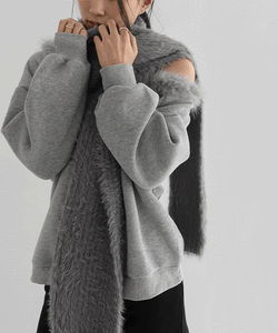 Recliff Fur Long Muffler