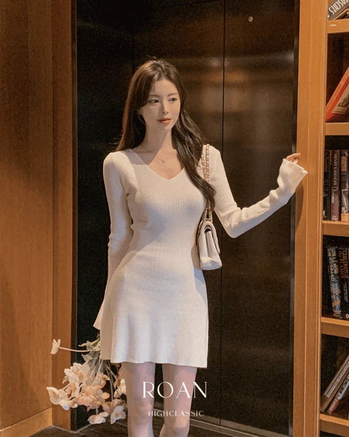 ロアンVネックフレアAラインリブニットミニワンピース