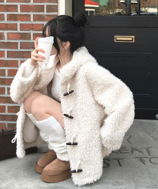 絨毛內襯羊毛質感連帽短版大衣