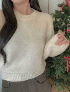 Round Neck & C Wool Box Knitwear