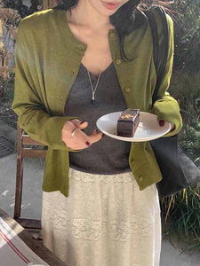 簡約圓領針織外套