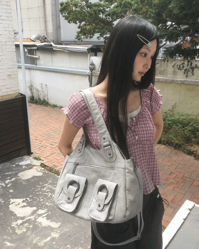 復古風口袋皮革肩背包