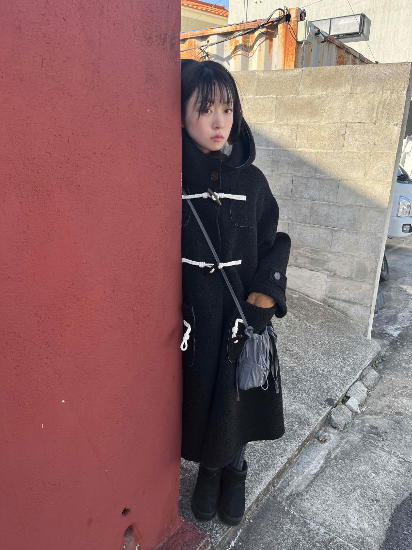 코트 모델 착용 이미지-S1L7