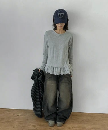 ディウリフリル長袖Tシャツ