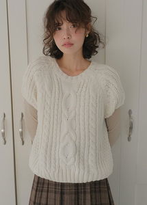 Our Cable Half Sleeve Knitwear