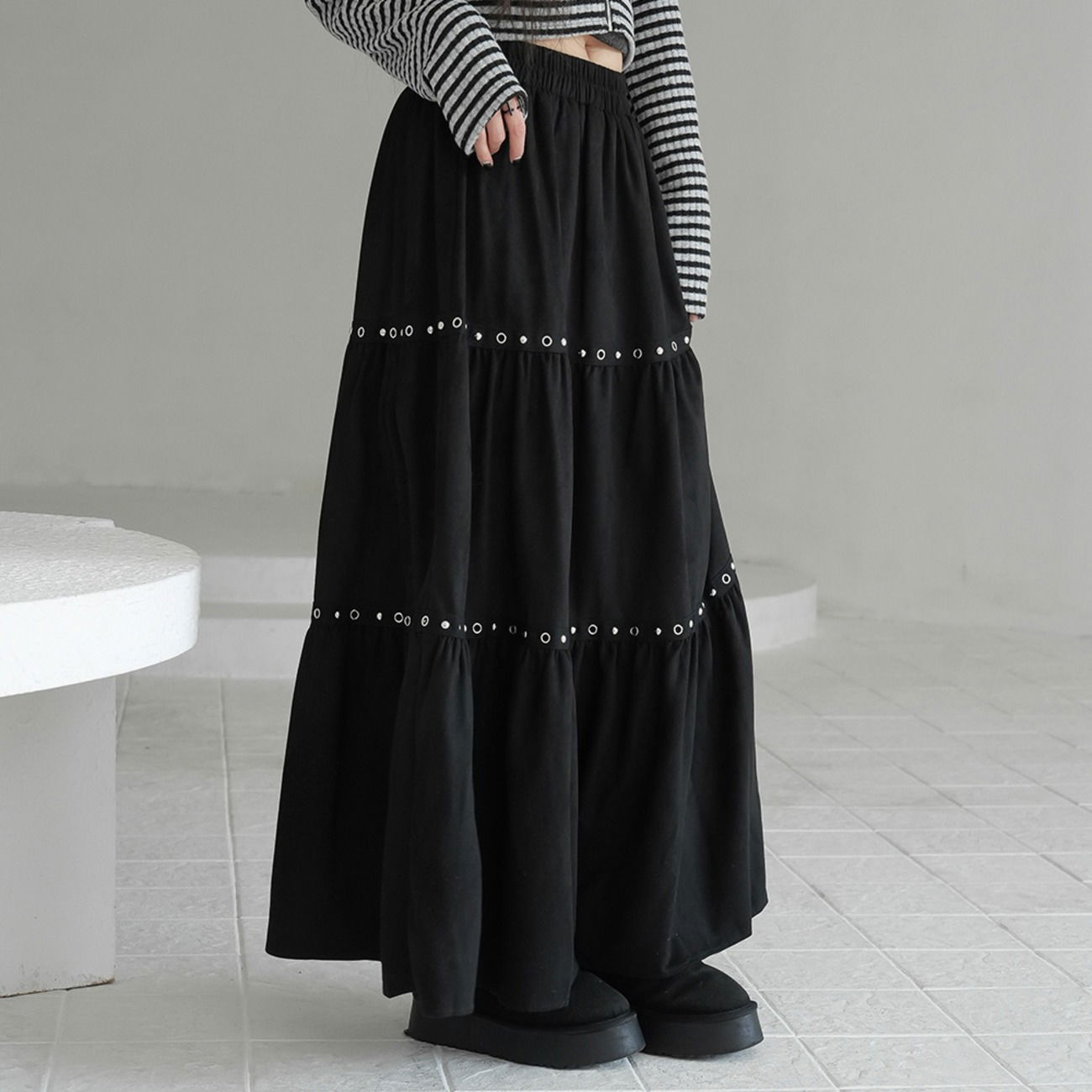 百褶蕾絲花邊長裙