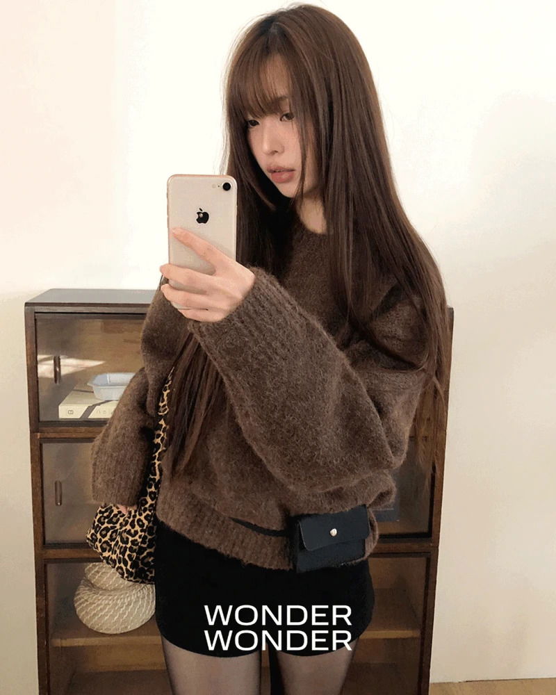 簡約羊毛圓領寬鬆長袖針織上衣