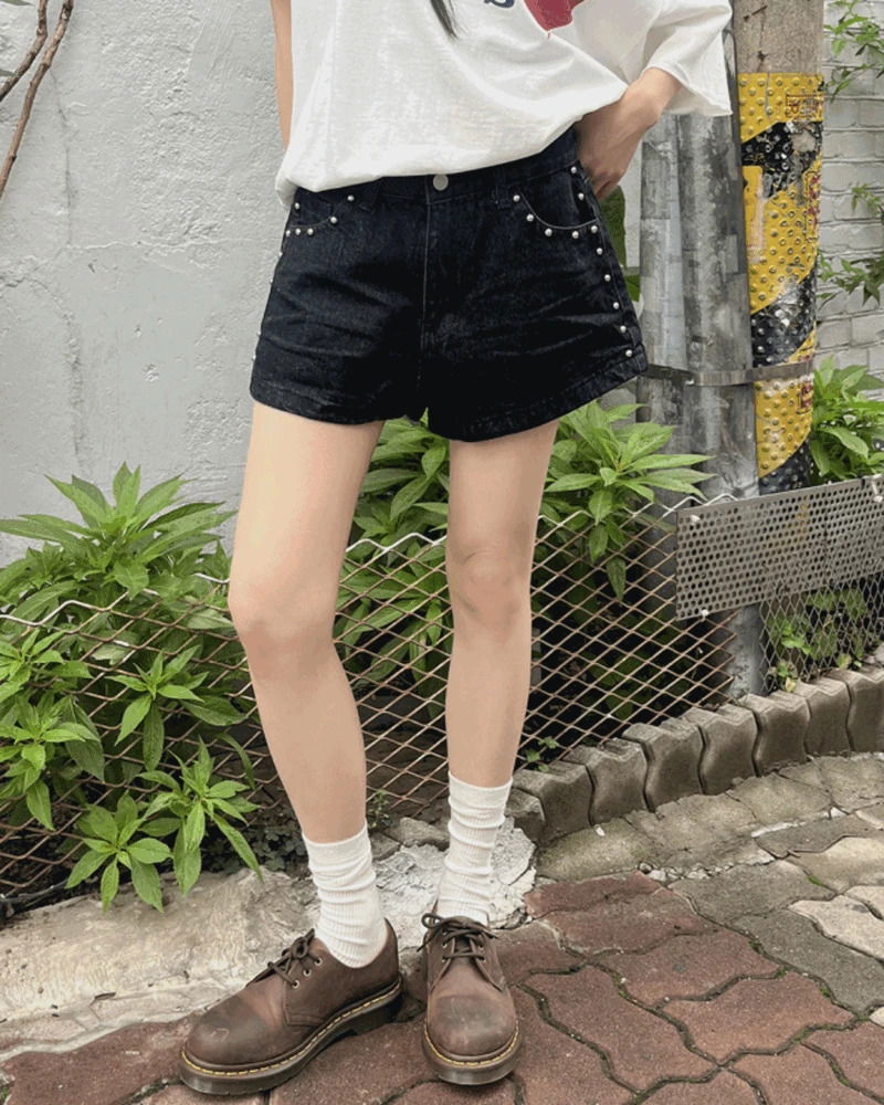 Tiki Rivet Stud Cotton Shorts Short Pants