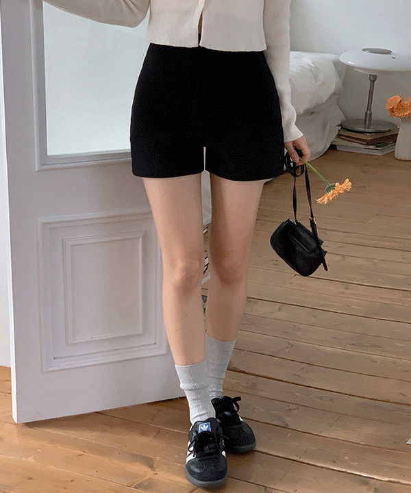 リストストレッチスリットショートショーツ-2color