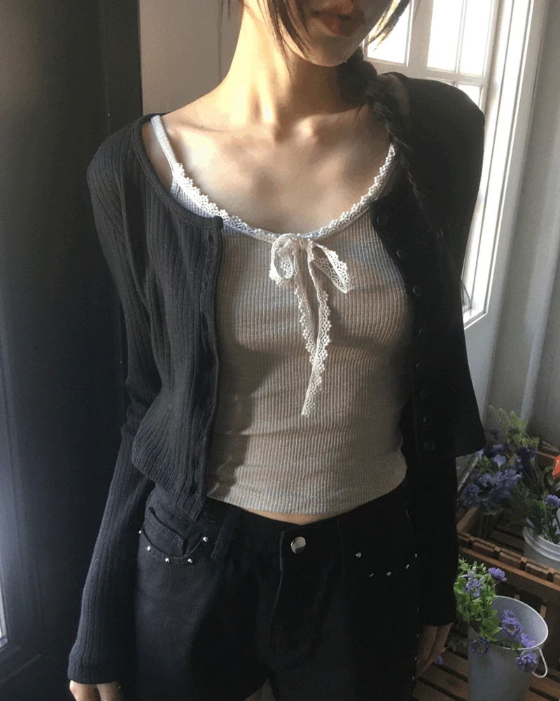 黑色針織拼接蕾絲綁帶內搭背心