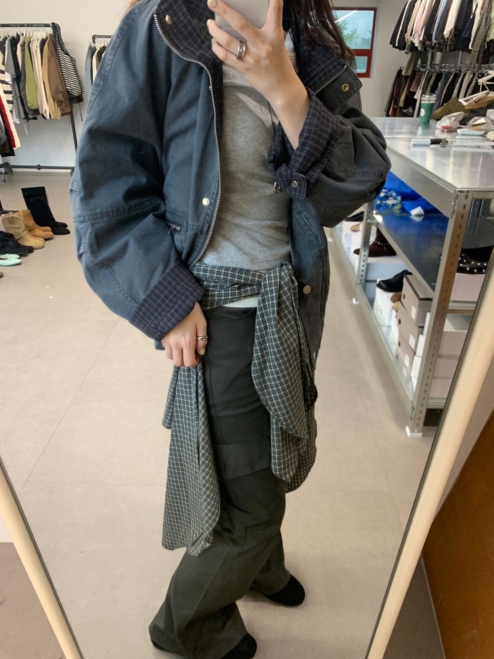 미니 스커트 모델 착용 이미지-S4L4