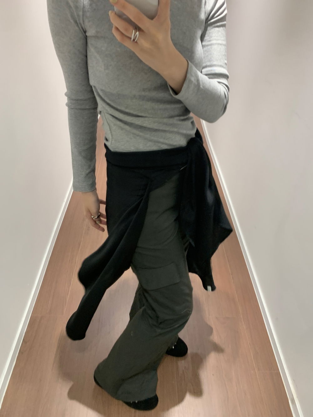 미니 스커트 모델 착용 이미지-S4L7