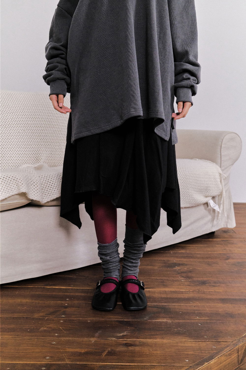 치마 모델 착용 이미지-S1L18