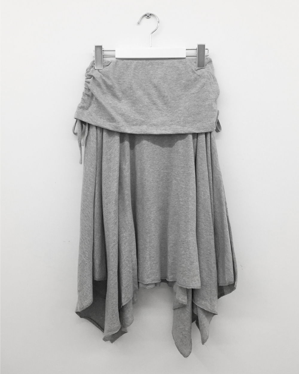 치마 그레이 색상 이미지-S2L4