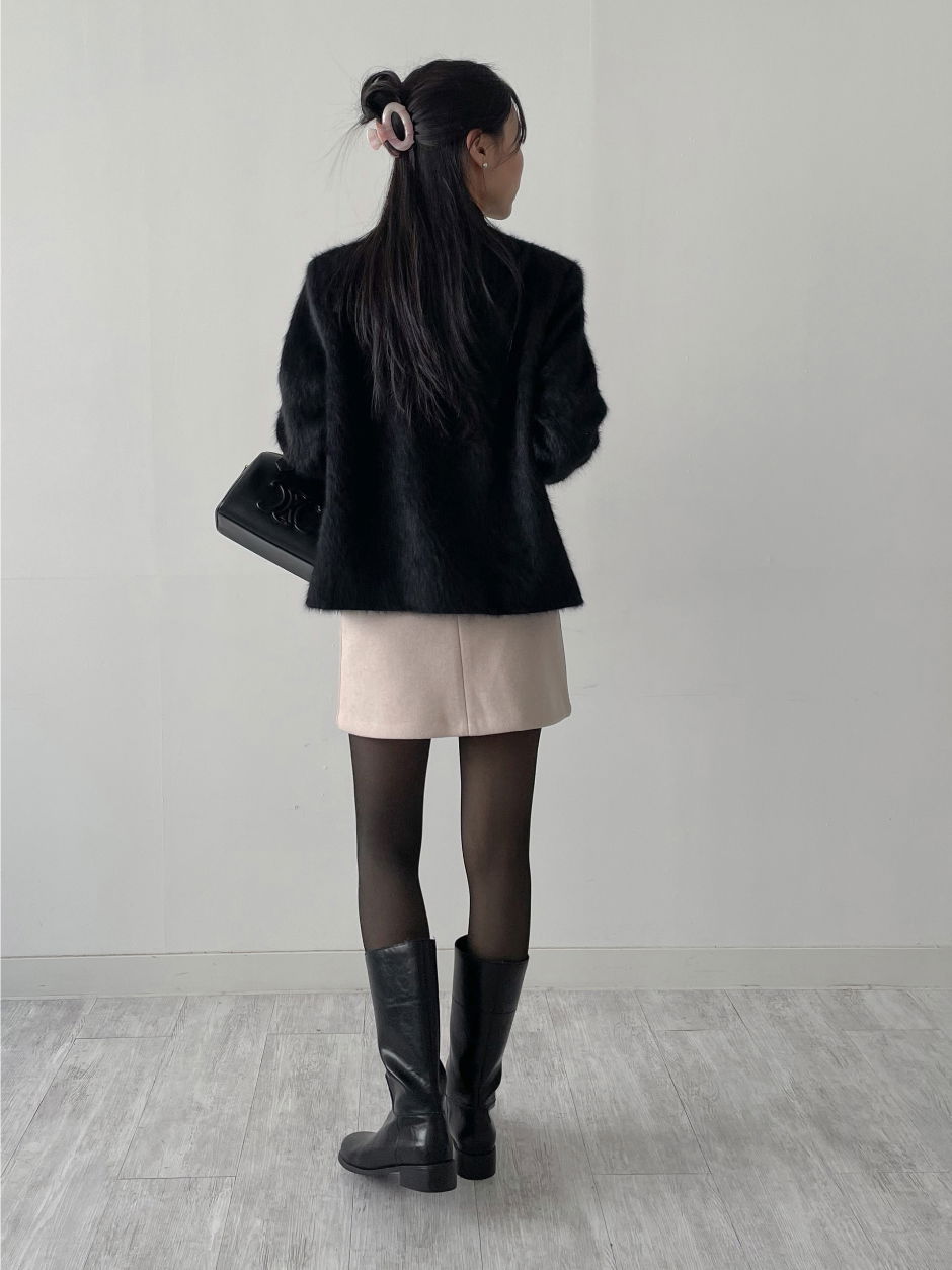 재킷 모델 착용 이미지-S2L7