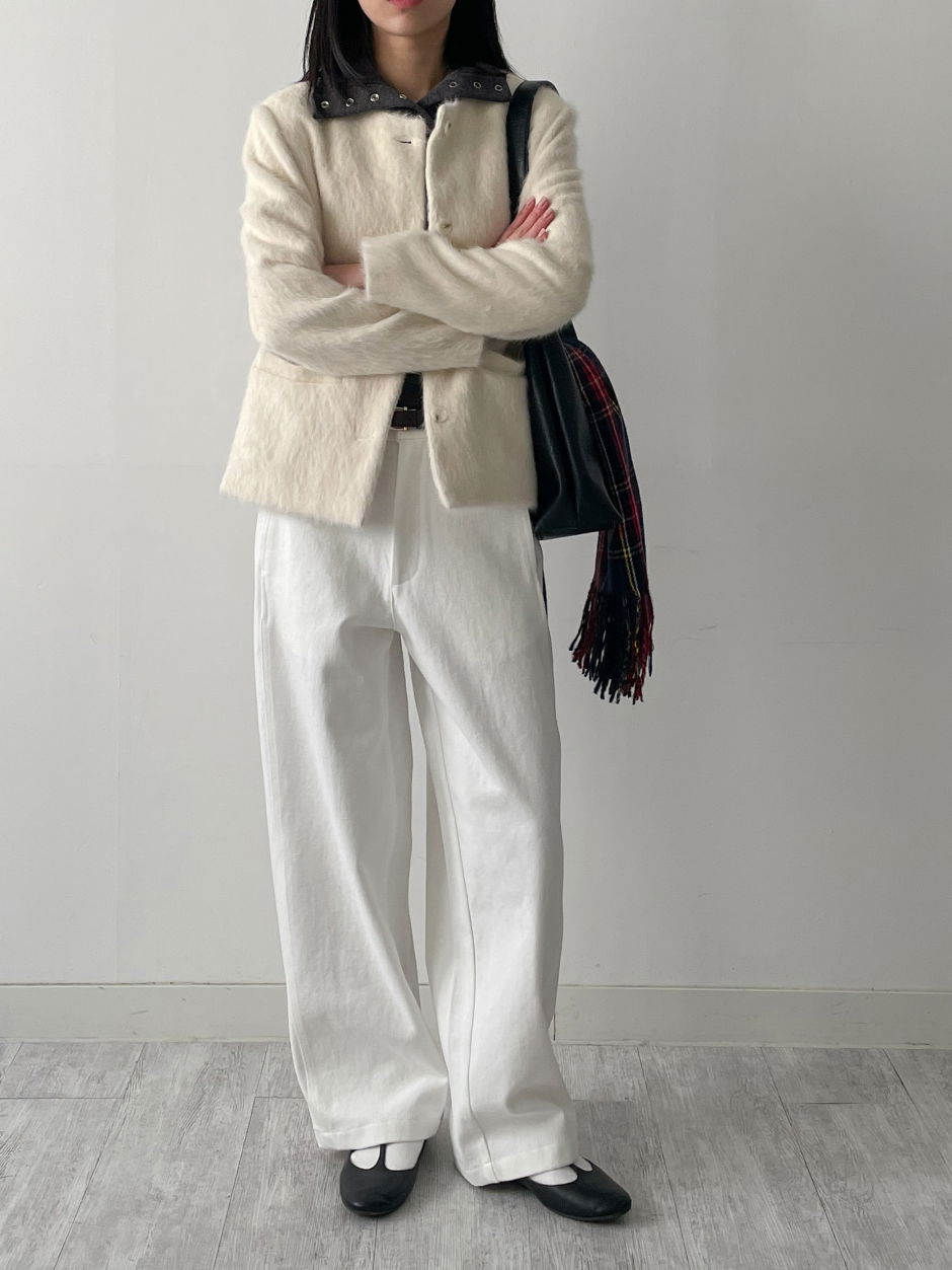 재킷 모델 착용 이미지-S4L7