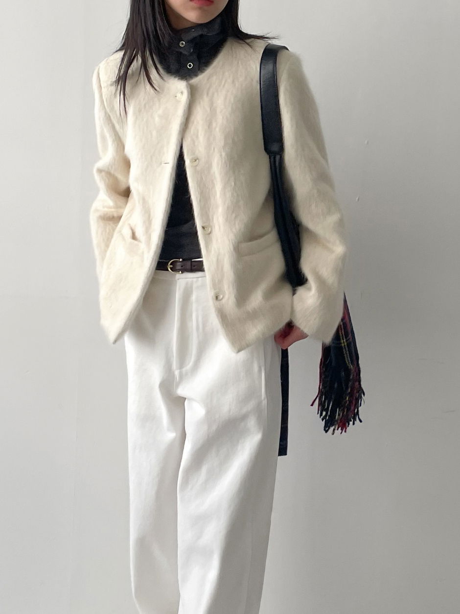 재킷 모델 착용 이미지-S4L32