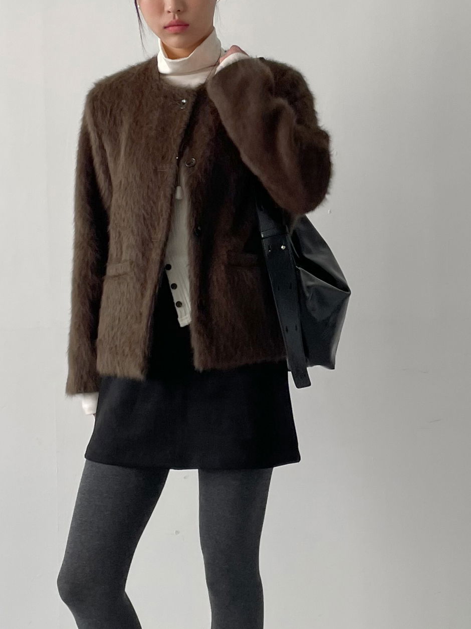 재킷 모델 착용 이미지-S4L43